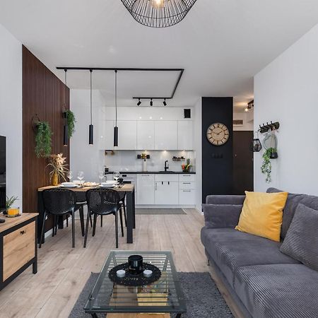 Dziwnow Luxurious Apartment No1 By The River By Renters Prestige Buitenkant foto