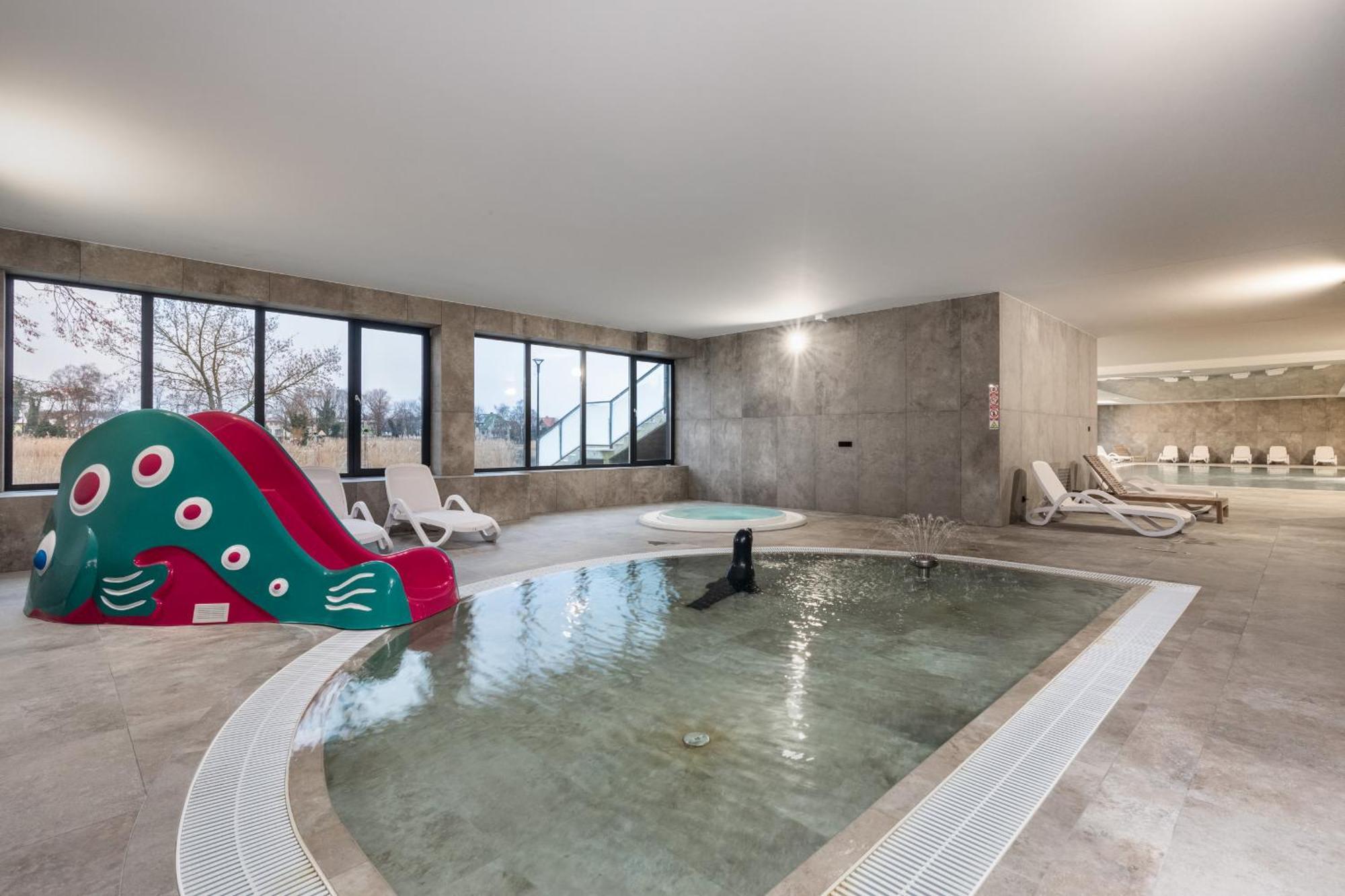 Dziwnow Luxurious Apartment No1 By The River By Renters Prestige Buitenkant foto