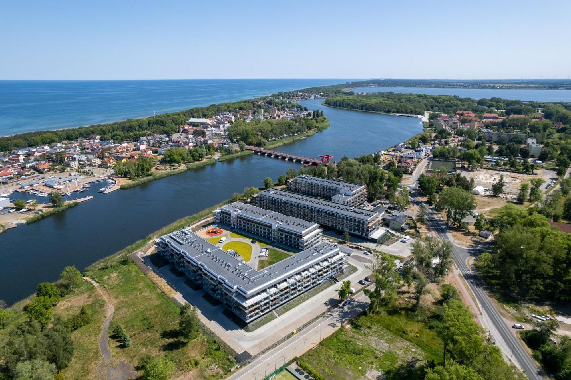 Dziwnow Luxurious Apartment No1 By The River By Renters Prestige Buitenkant foto